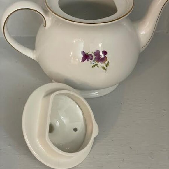 Sadler Teapot English Floral With Gold Trim, Vintage Tea ware  Serveware Teapot - Picture 6 of 10